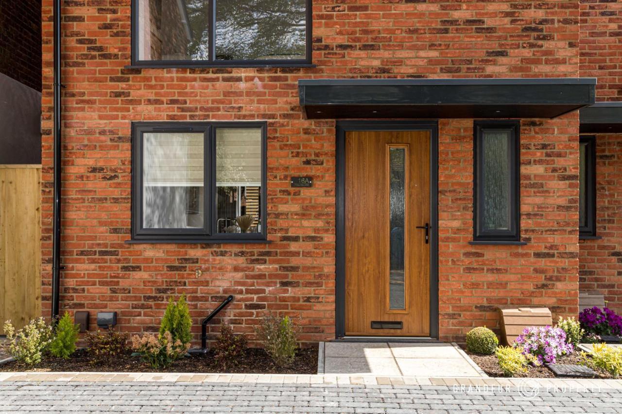 Denmark House By Grandeur Property Villa Poole Exterior foto